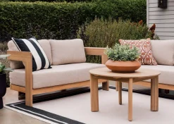 Adela Planter