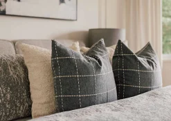 Amelie Boucle Pillow 20x20