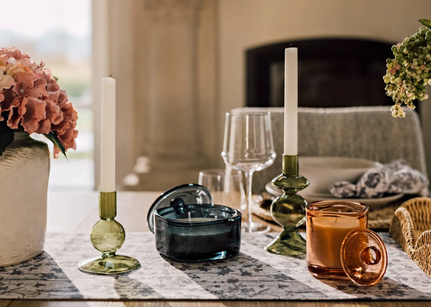 Bobbi Candle Holder