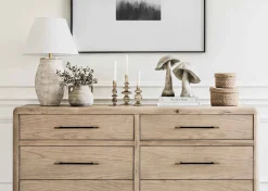 Bobbi Candle Holder