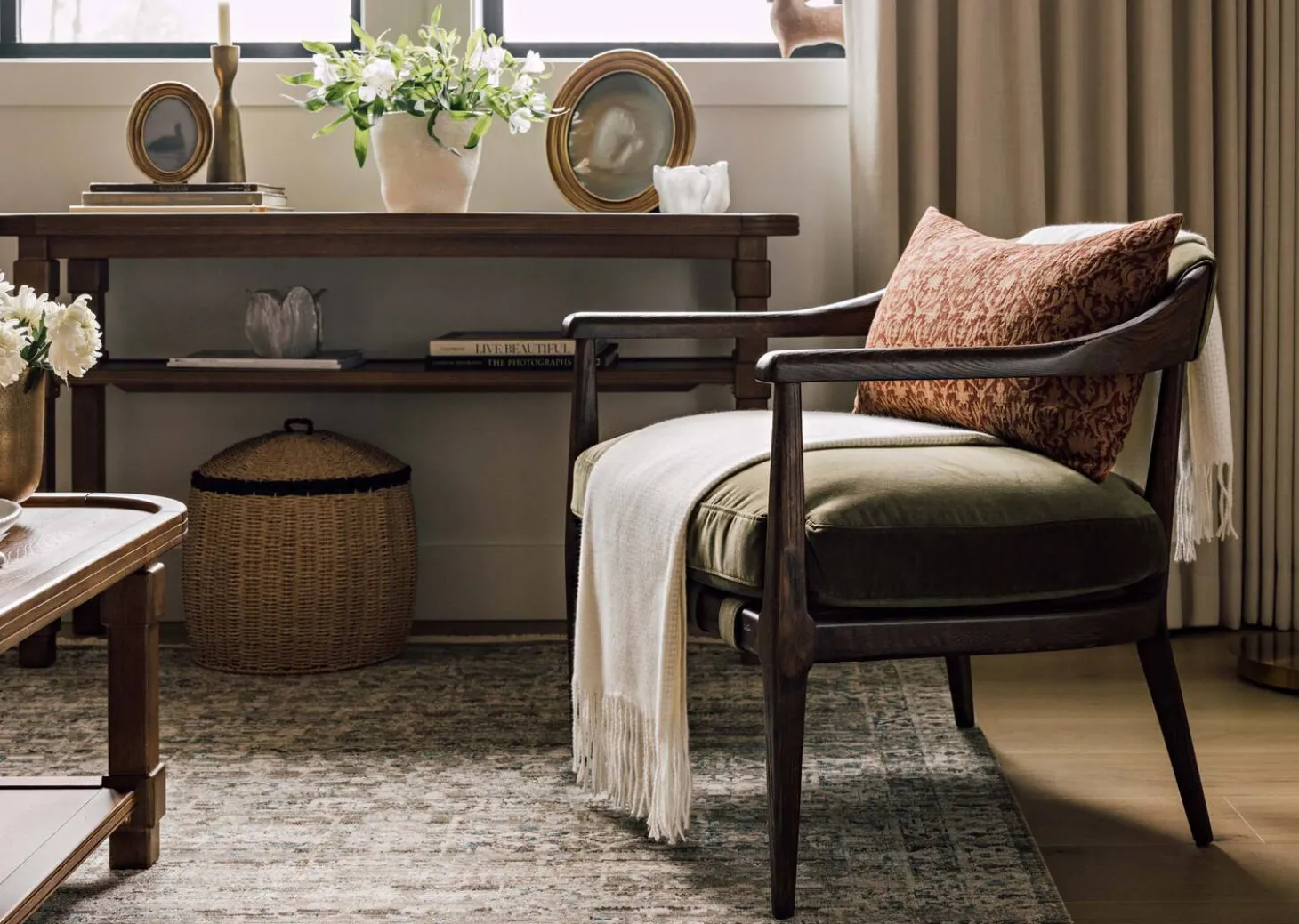 Bosco Armchair -Rya Olive