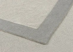 Esco Cotton Border Throw