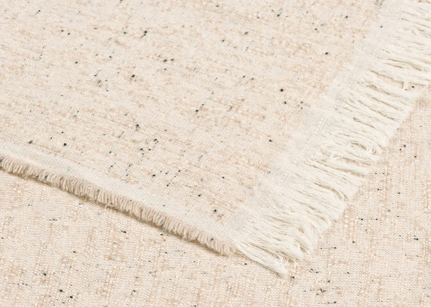 Leora Throw Sand